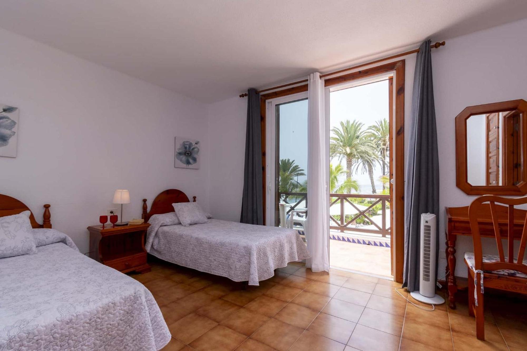 Parque Santiago III 235 - Four Bed Villa Playa de las Americas  Exteriör bild