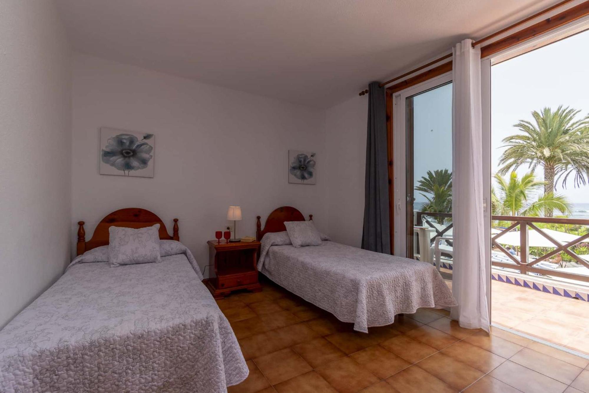 Parque Santiago III 235 - Four Bed Villa Playa de las Americas  Exteriör bild
